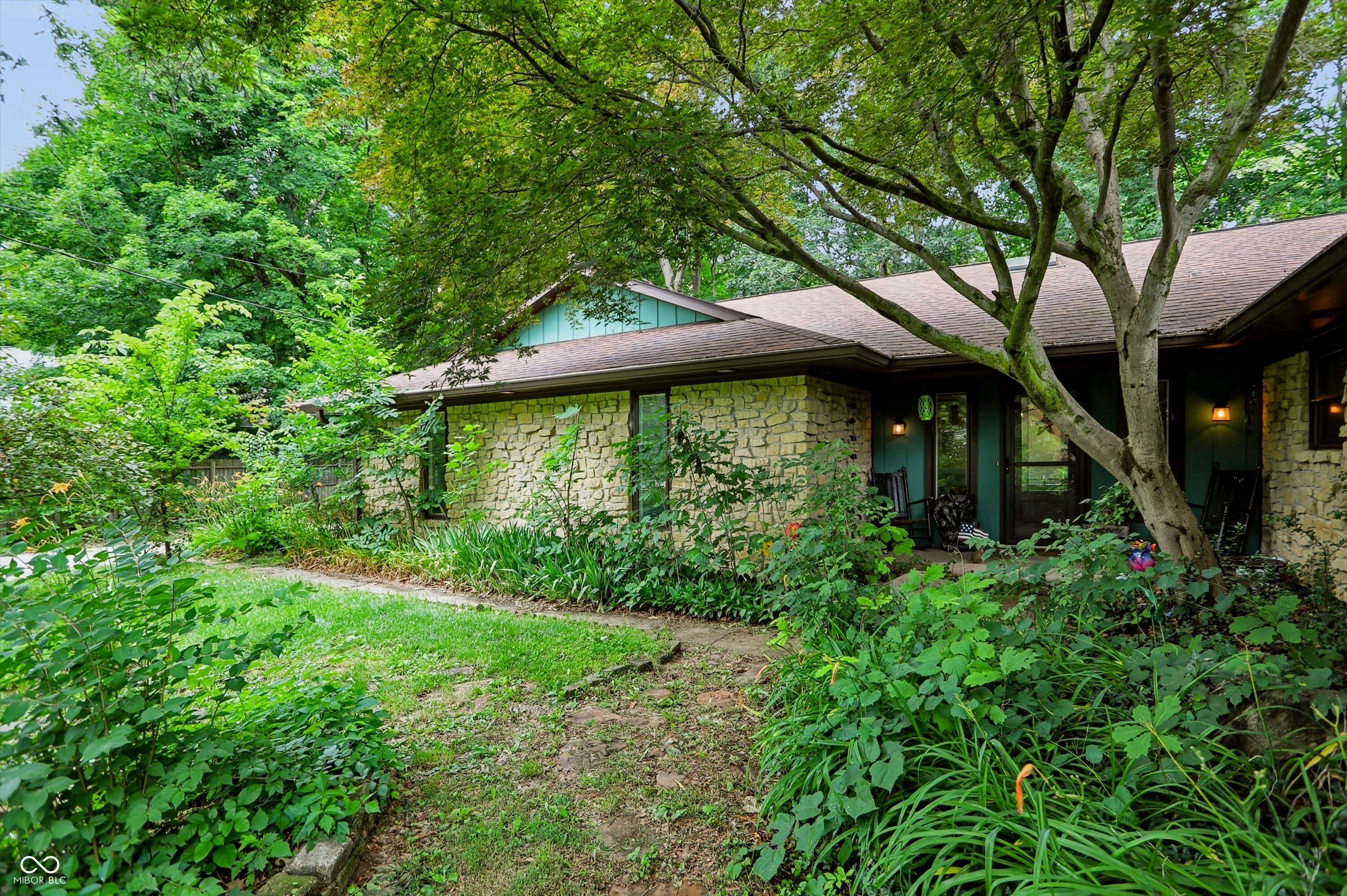 7992 Black Oak Drive