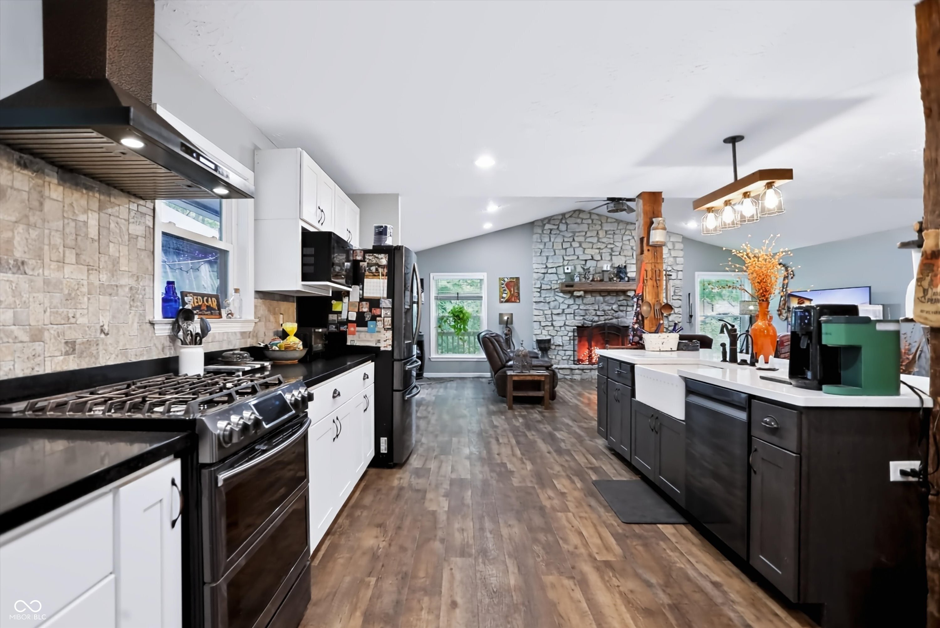 7992 Black Oak Drive