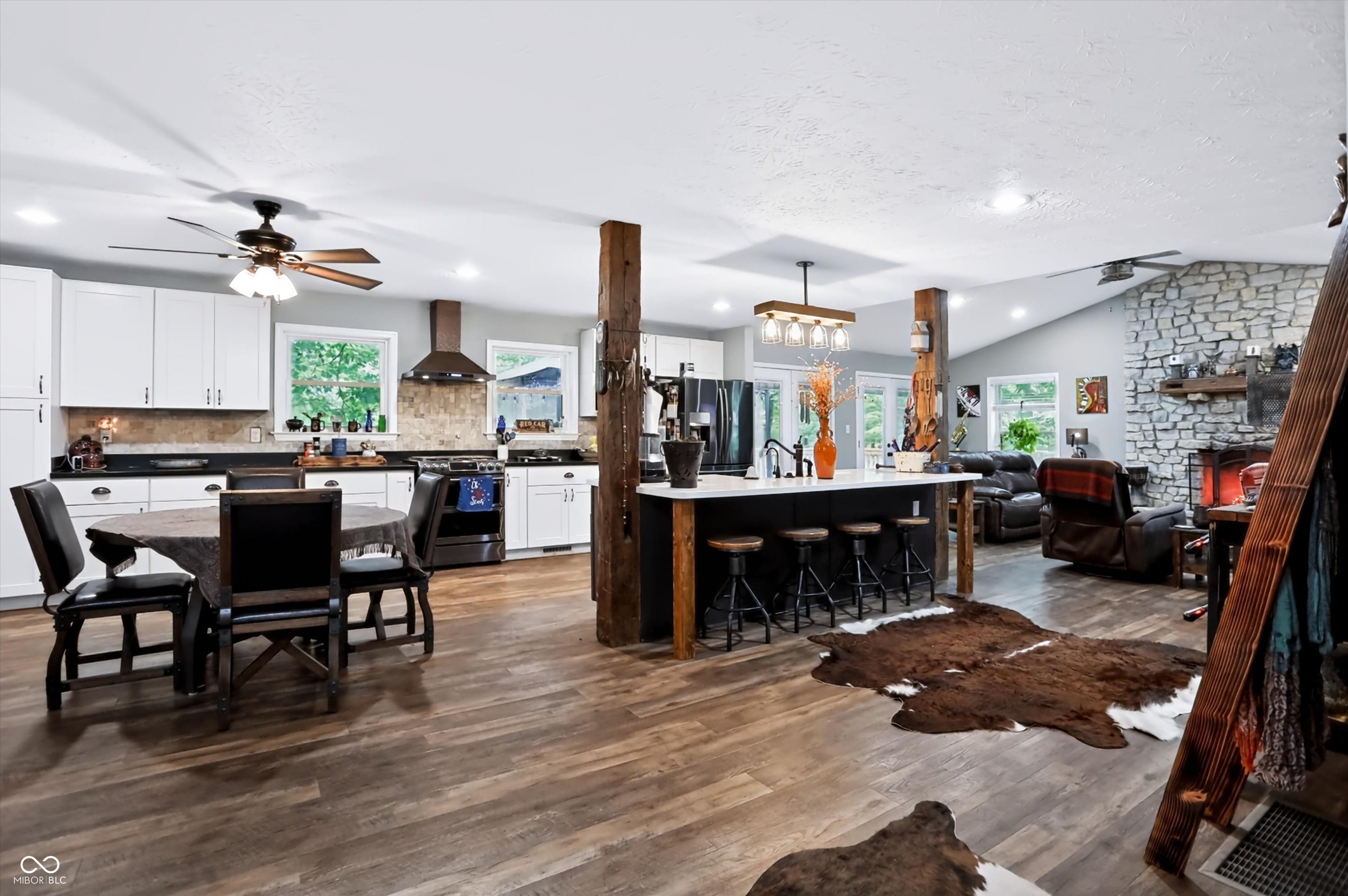 7992 Black Oak Drive