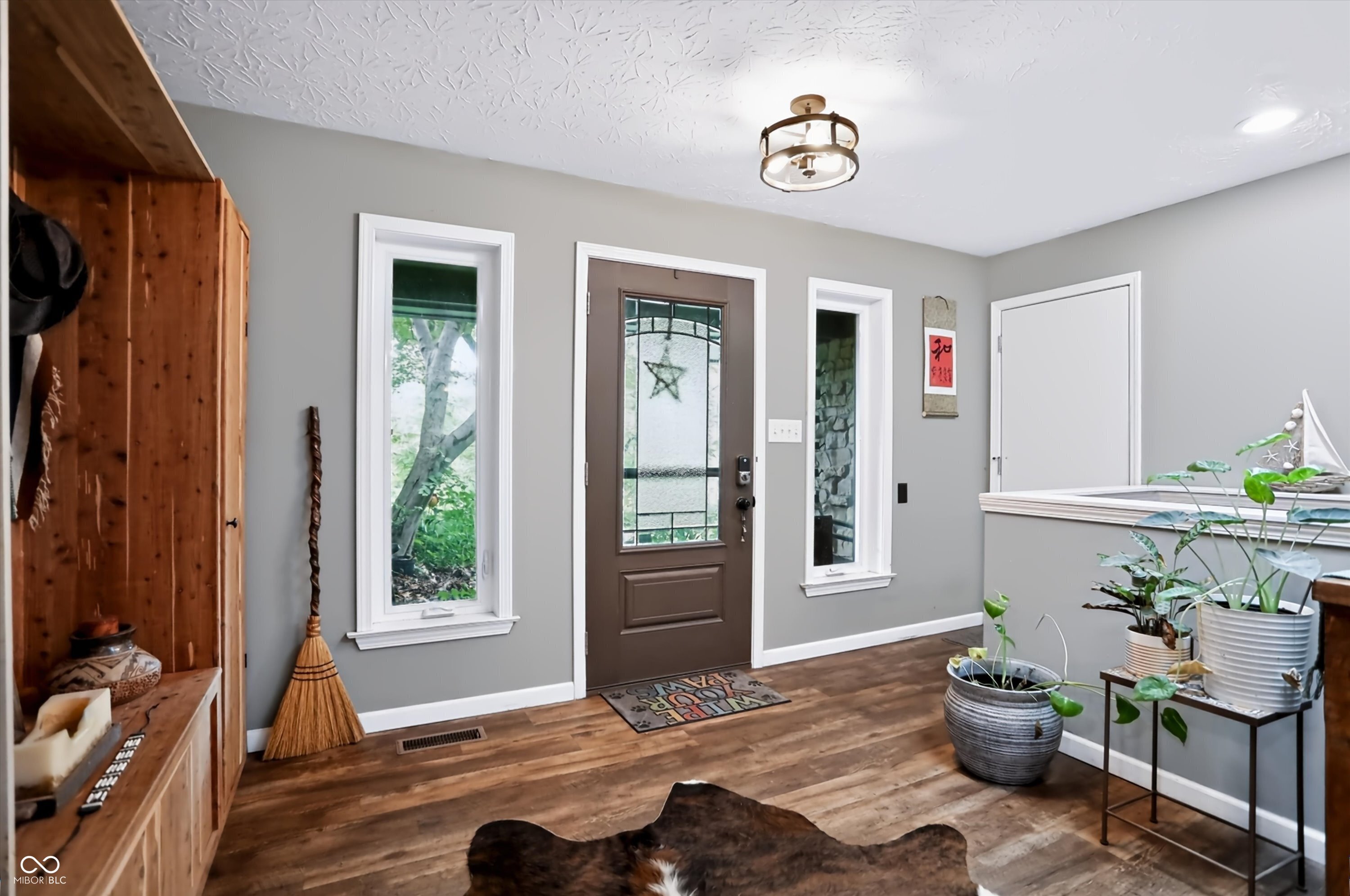 7992 Black Oak Drive