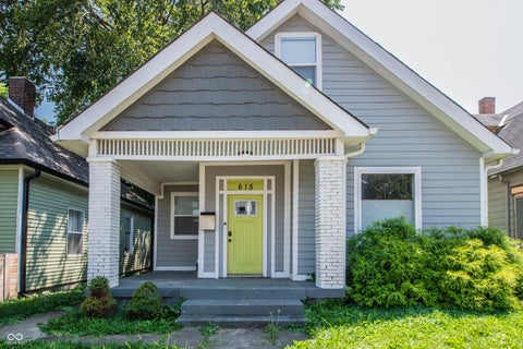 Photo of 615 Cottage Avenue, Indianapolis, IN 46203 (MLS # 22106739)