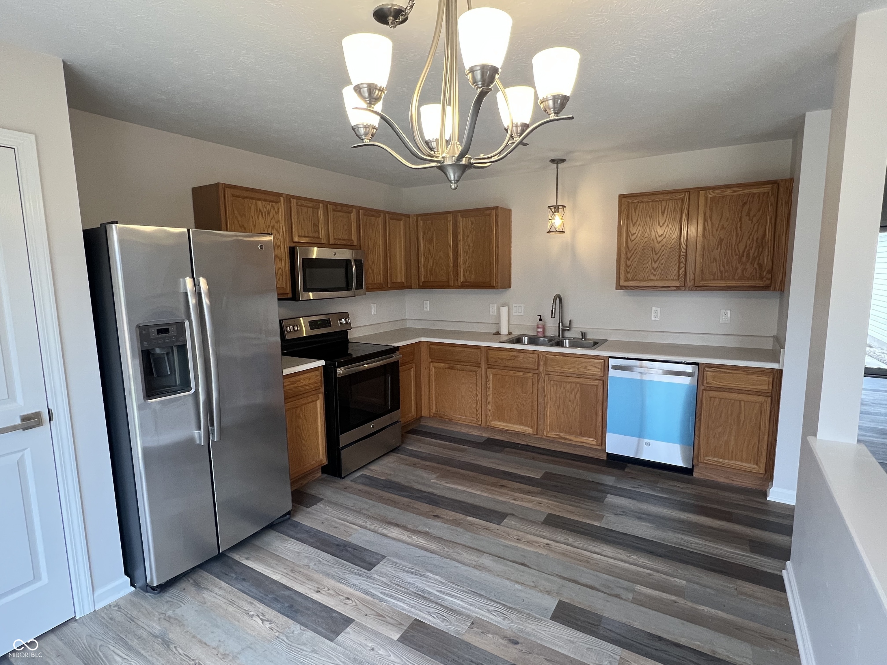 12398 River Valley Drive