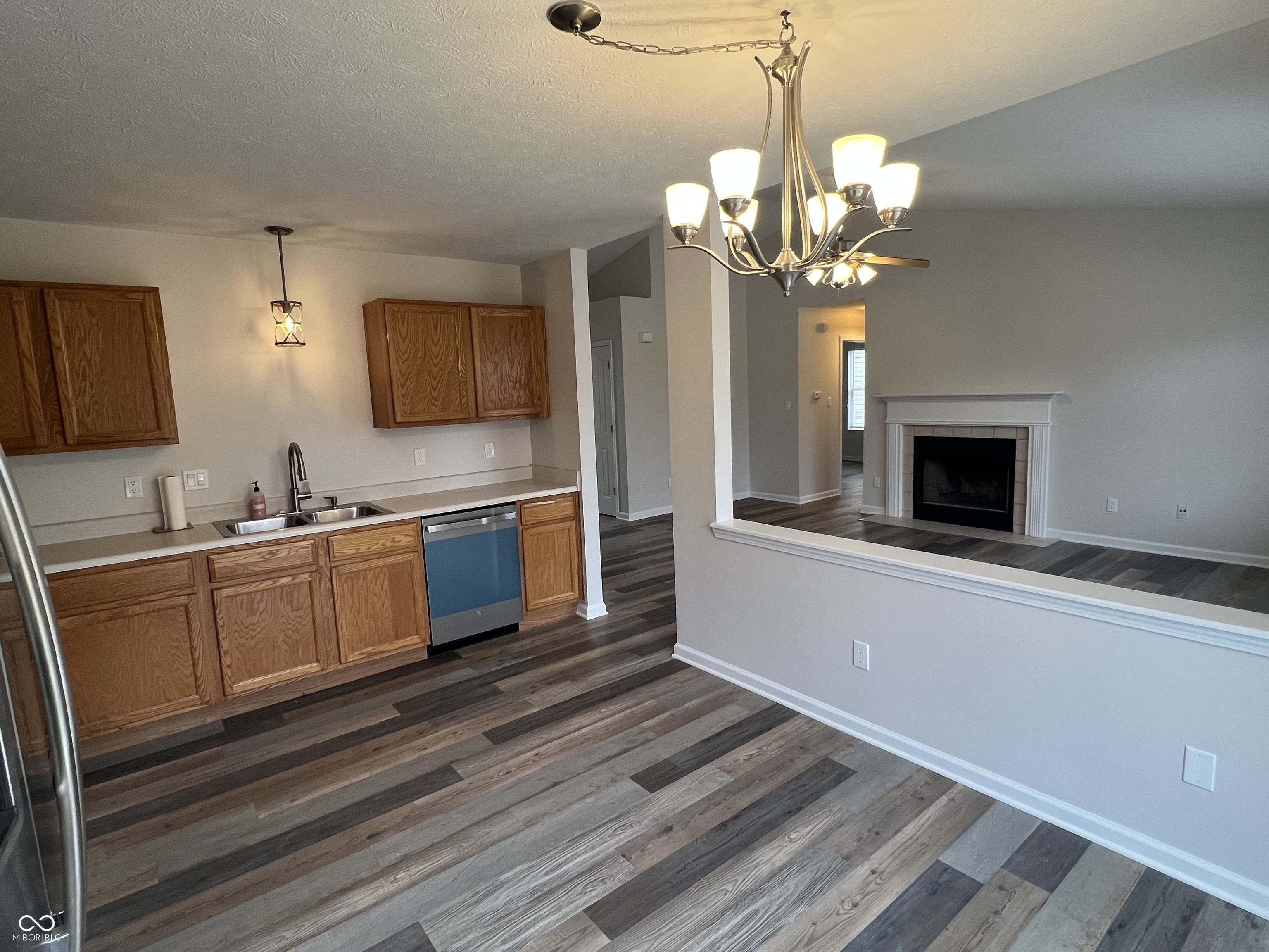 12398 River Valley Drive