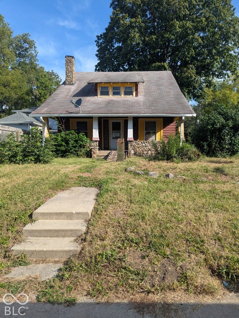 Photo of 1134 W 35th Street, Indianapolis, IN 46208 (MLS # 22129680)