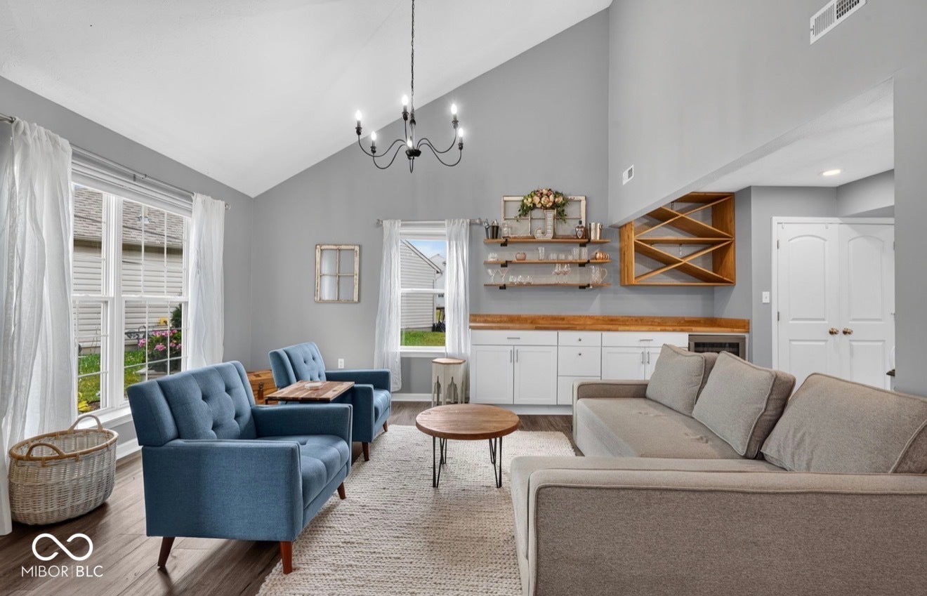 10537 Simsbury Court