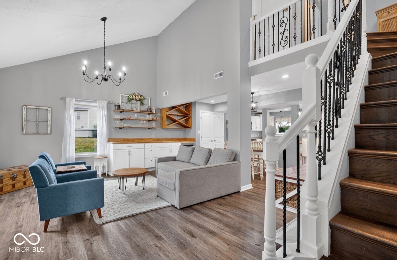 10537 Simsbury Court