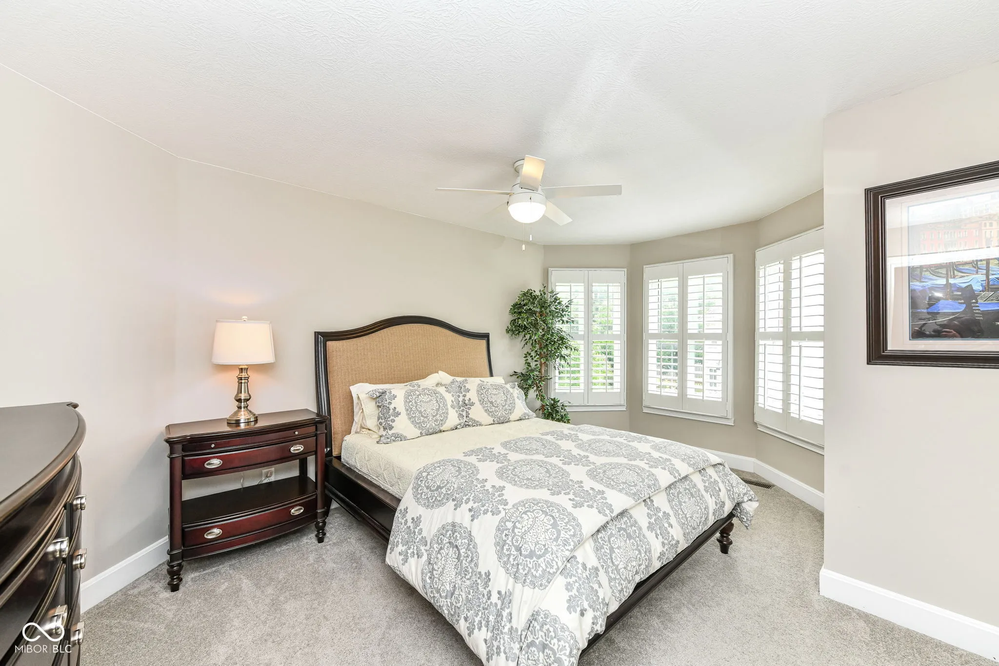 Carmel, Indiana 46033, United States, 4 Bedrooms Bedrooms, ,4 BathroomsBathrooms,Residential,Pending,205114