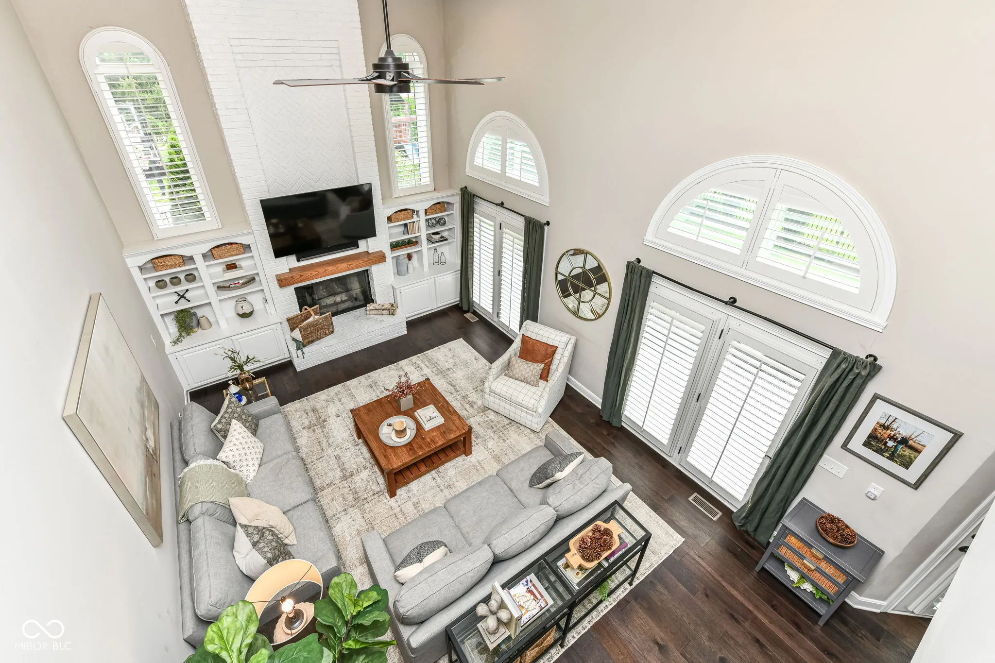 Carmel, Indiana 46033, United States, 4 Bedrooms Bedrooms, ,4 BathroomsBathrooms,Residential,Pending,205114