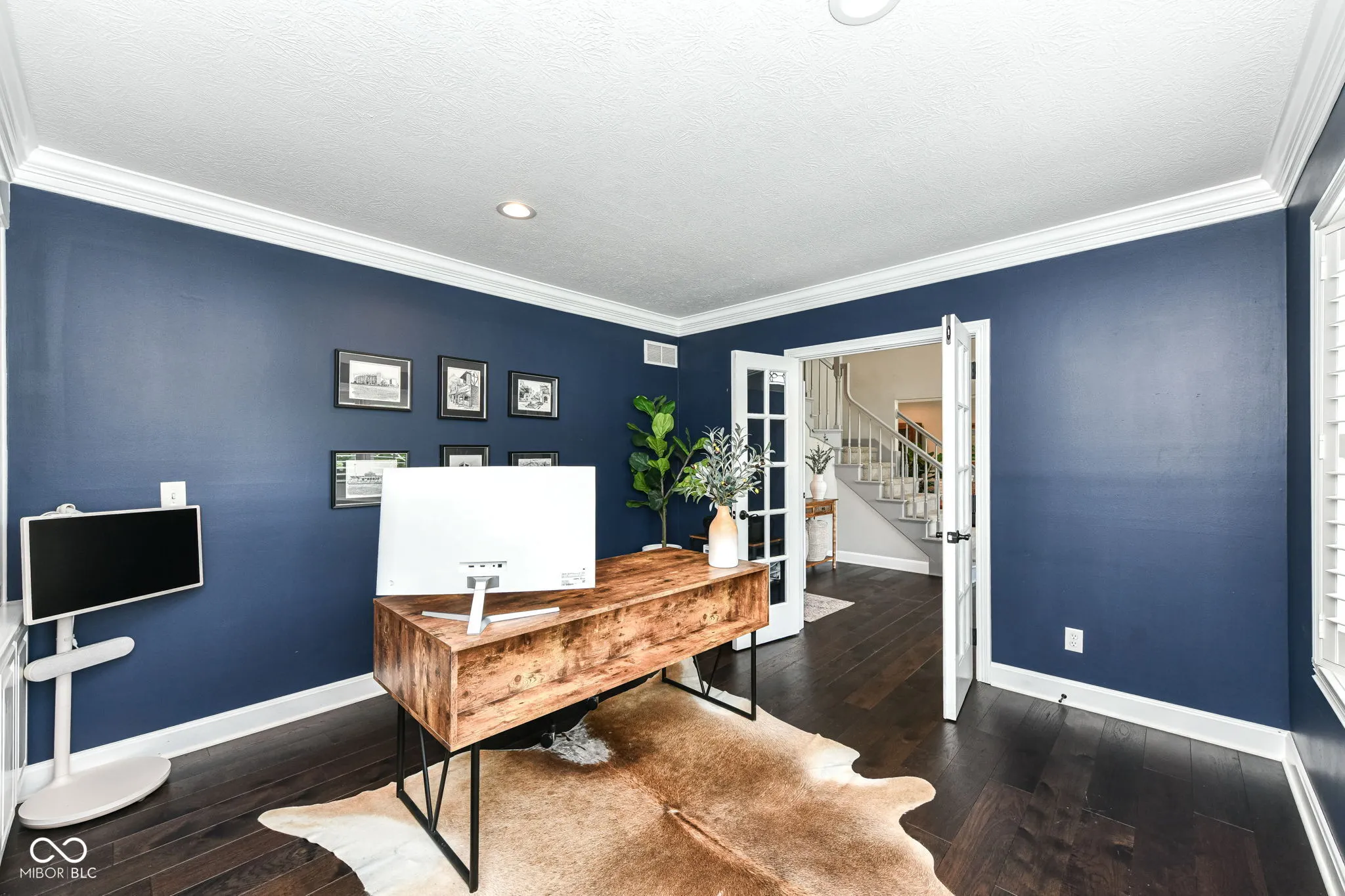 Carmel, Indiana 46033, United States, 4 Bedrooms Bedrooms, ,4 BathroomsBathrooms,Residential,Pending,205114