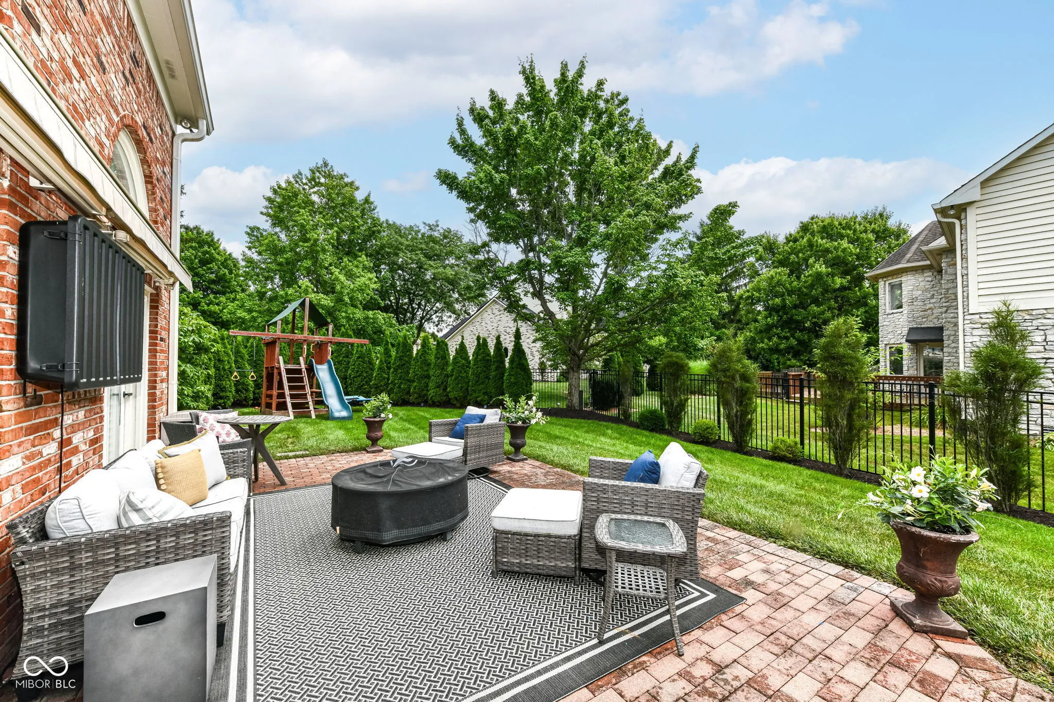 Carmel, Indiana 46033, United States, 4 Bedrooms Bedrooms, ,4 BathroomsBathrooms,Residential,Pending,205114