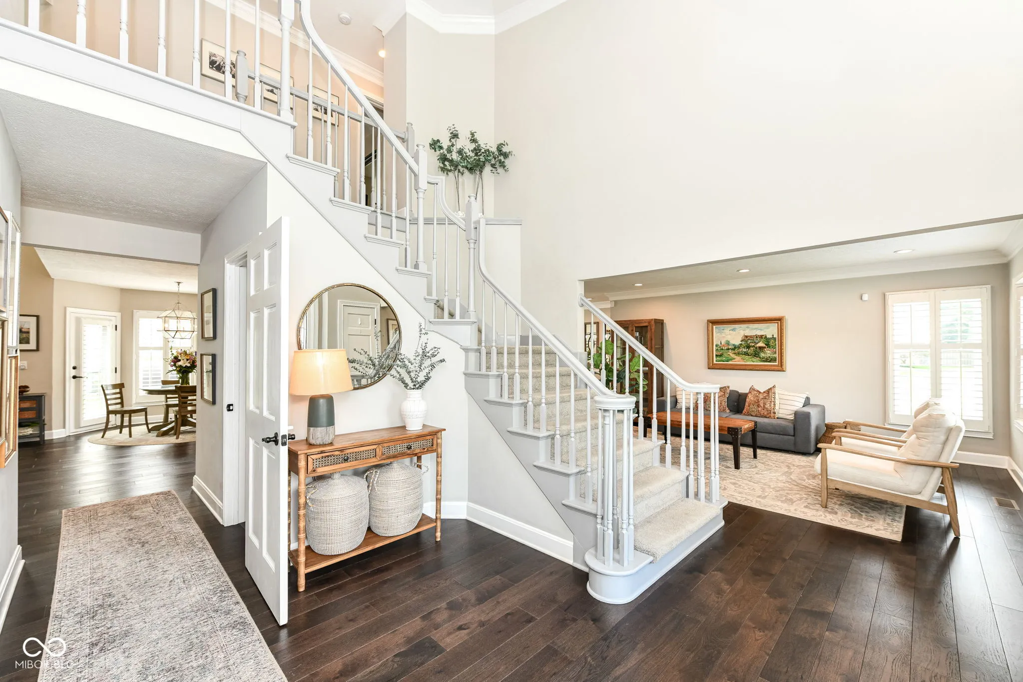 Carmel, Indiana 46033, United States, 4 Bedrooms Bedrooms, ,4 BathroomsBathrooms,Residential,Pending,205114