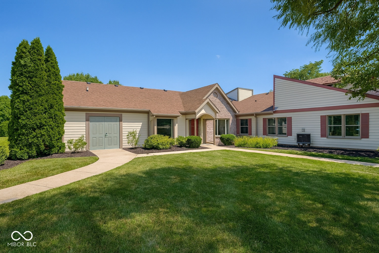 1711 Lafayette Avenue 19