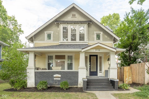 Photo of 3938 N College Avenue, Indianapolis, IN 46205 (MLS # 22123197)