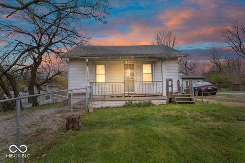 Photo of 734 Ingomar Street, Indianapolis, IN 46241 (MLS # 22092599)