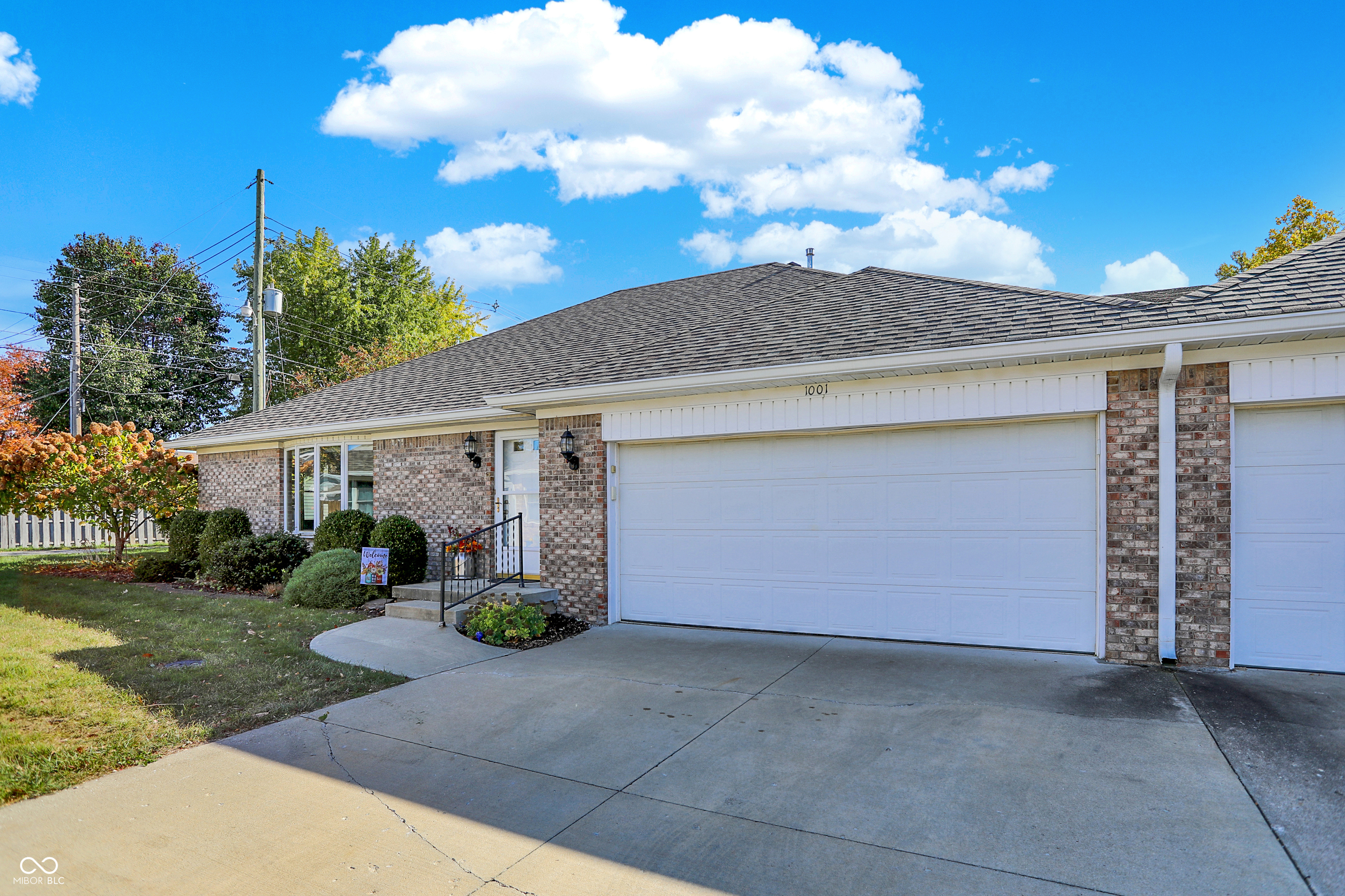 1001 Esplanade Court 9