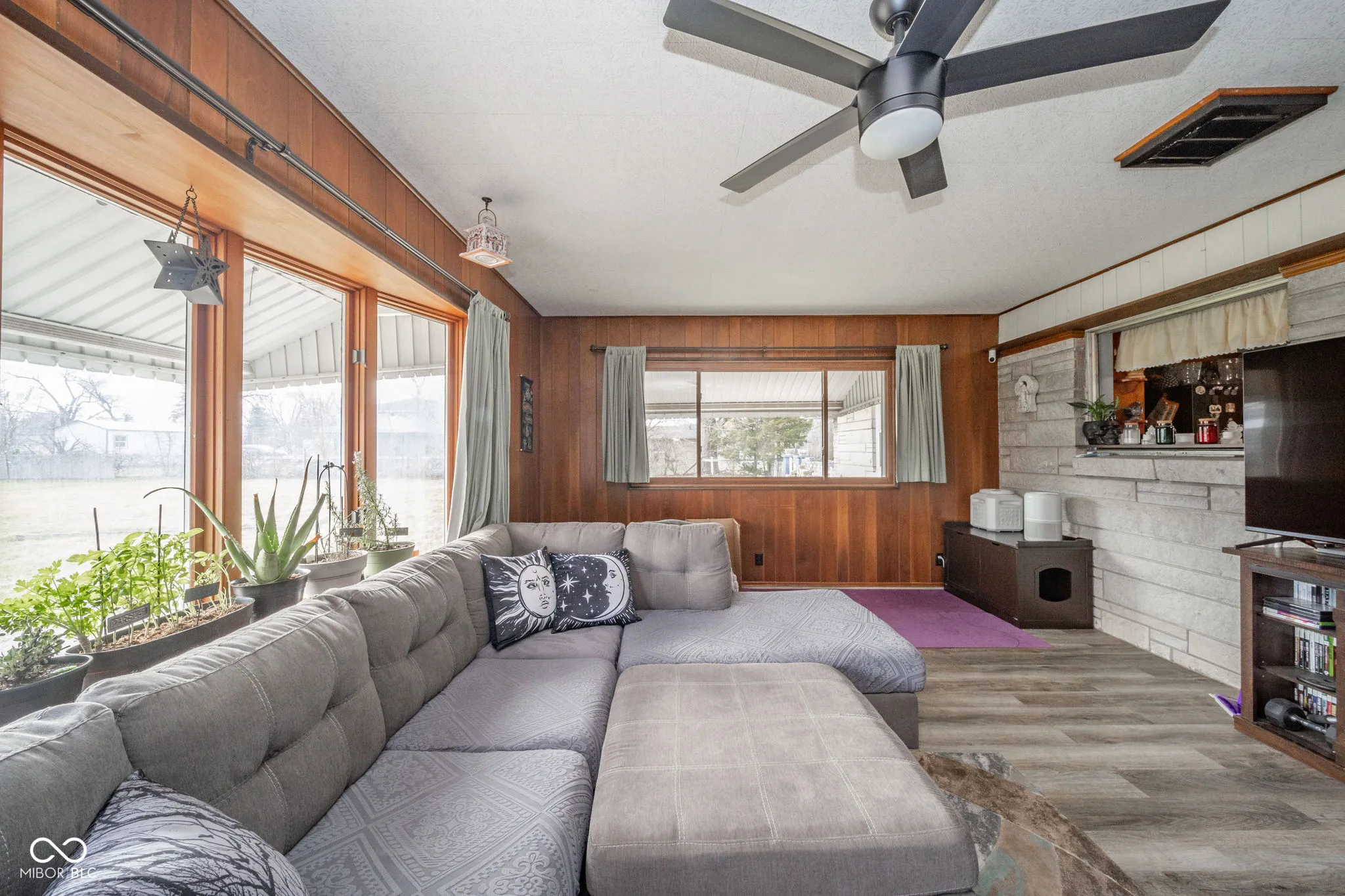 Anderson, Indiana 46013, United States, 2 Bedrooms Bedrooms, ,2 BathroomsBathrooms,Residential,Active,24254