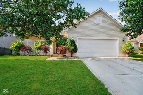 Photo of 11249 Pegasus Drive, Noblesville, IN 46060 (MLS # 22117749)