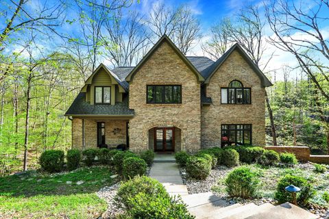 8191 S Bayview Court Trafalgar IN 46181