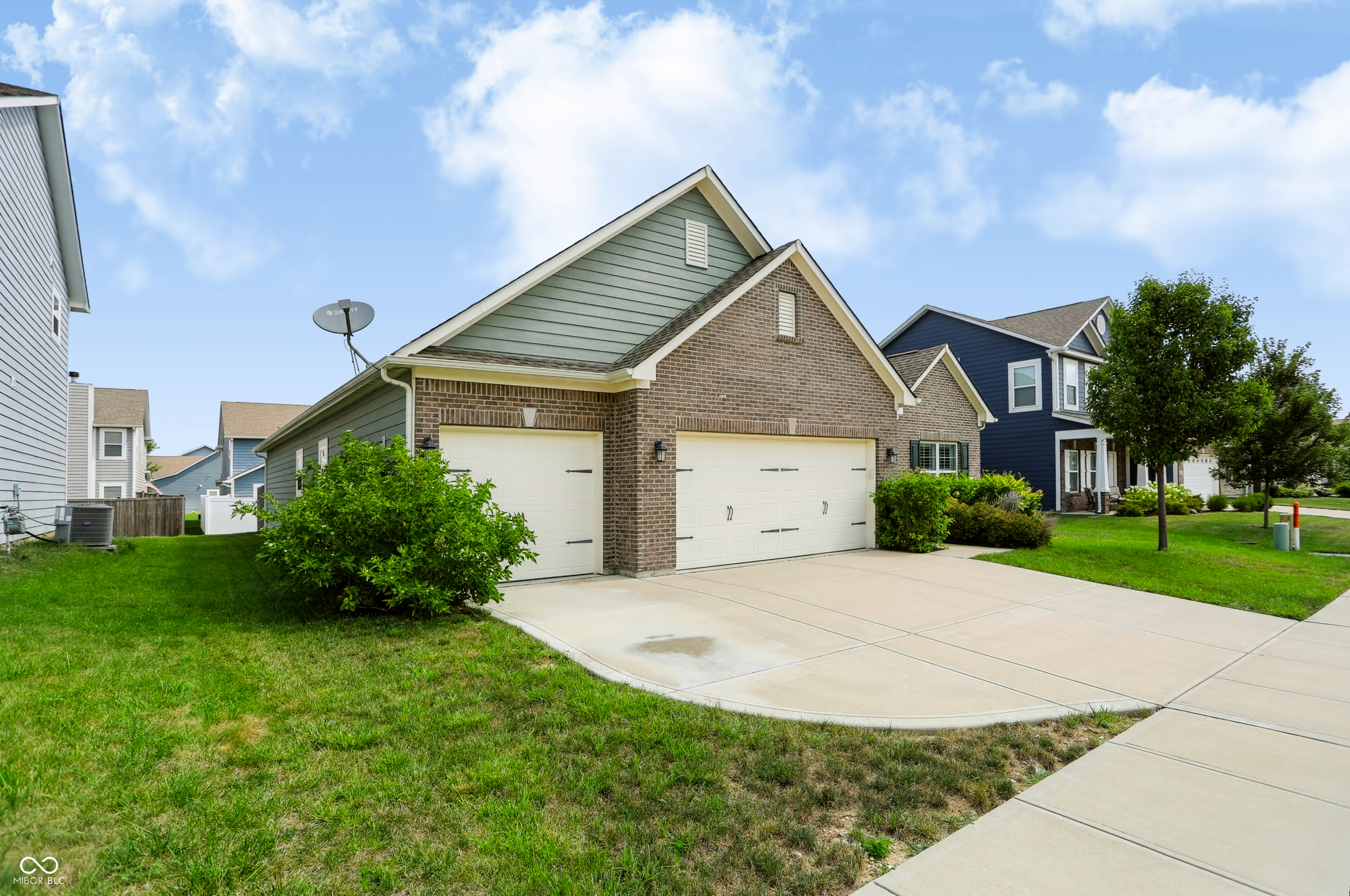 8810 Rowling Way