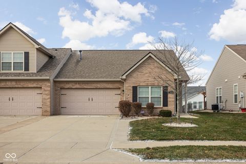 Photo of 1450 Colony Park Drive, Greenwood, IN 46143 (MLS # 22077362)