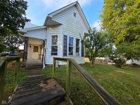Photo of 123 E Ridge ST, Brazil, IN 47834 (MLS # 22126907)