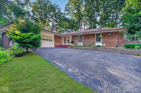 Photo of 8942 Briarclift Road, Indianapolis, IN 46256 (MLS # 22112456)