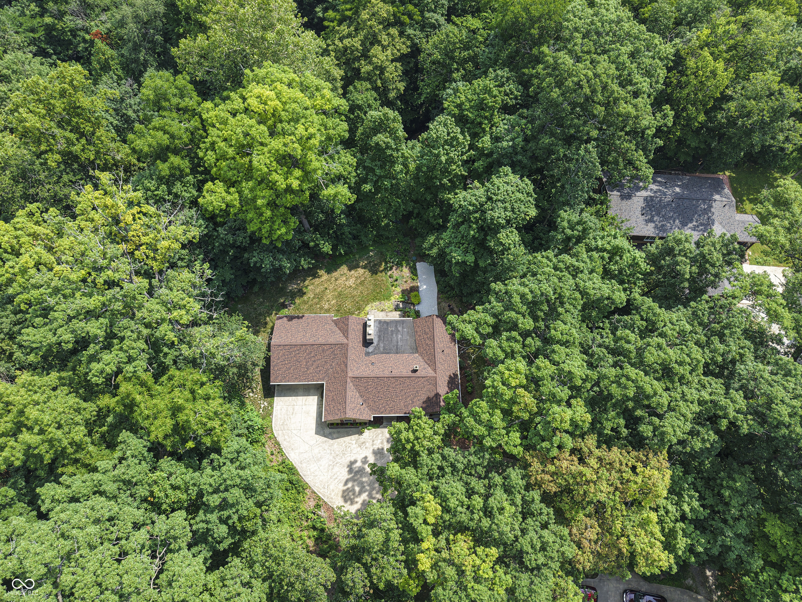 120 White Oaks Street