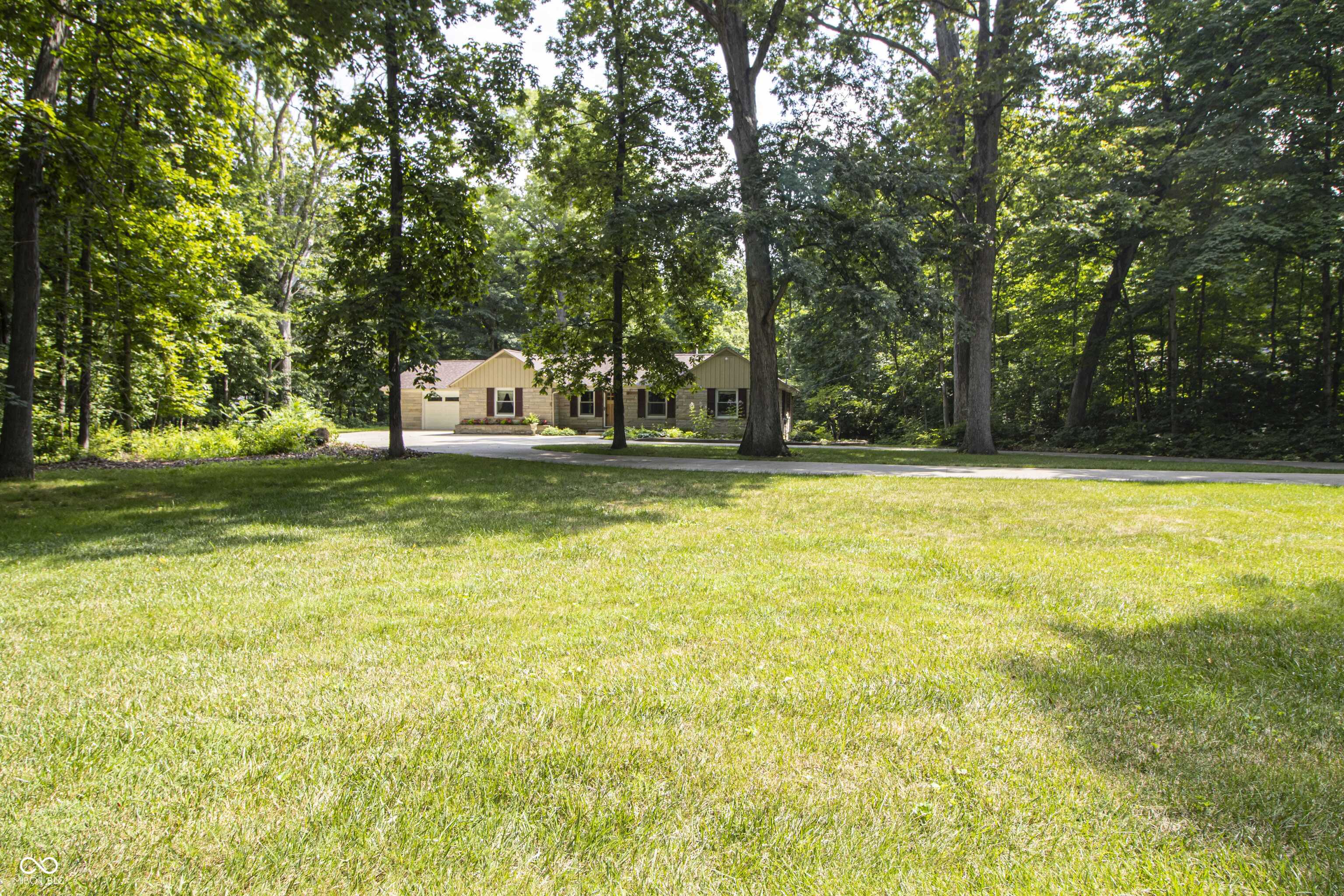 120 White Oaks Street