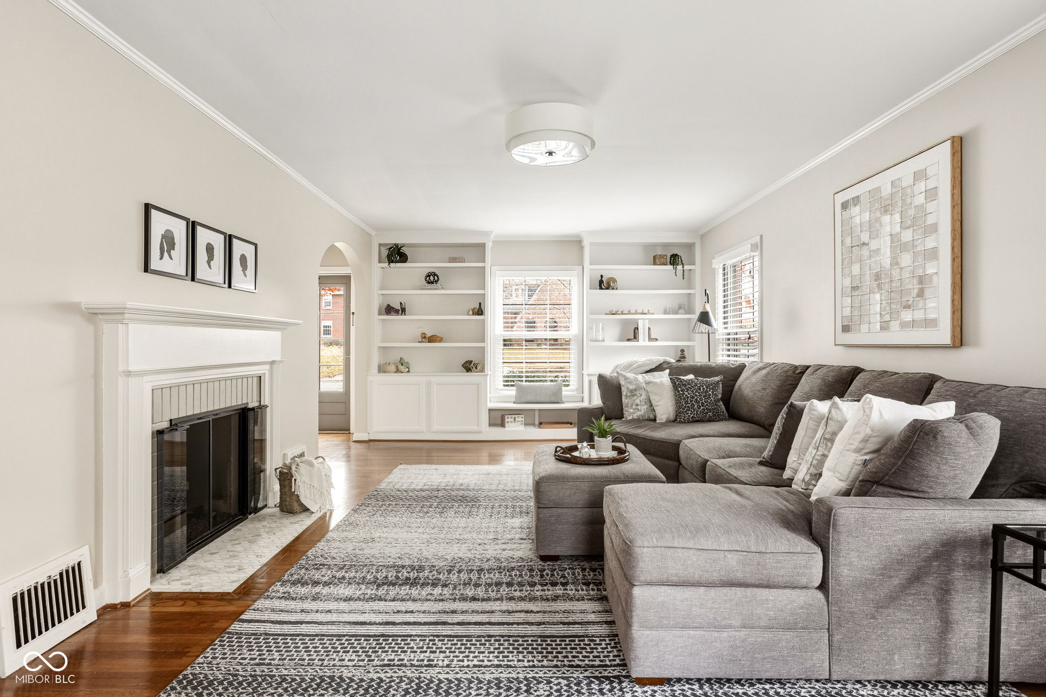 5506 N Illinois Street