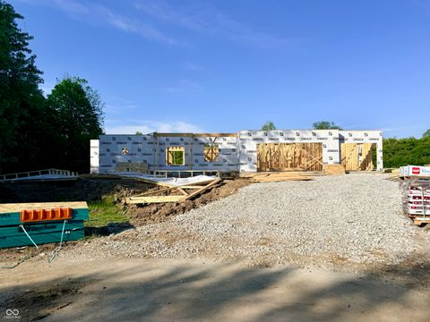 Photo of 1819 Old Waynetown Road, Crawfordsville, IN 47933 (MLS # 22102559)