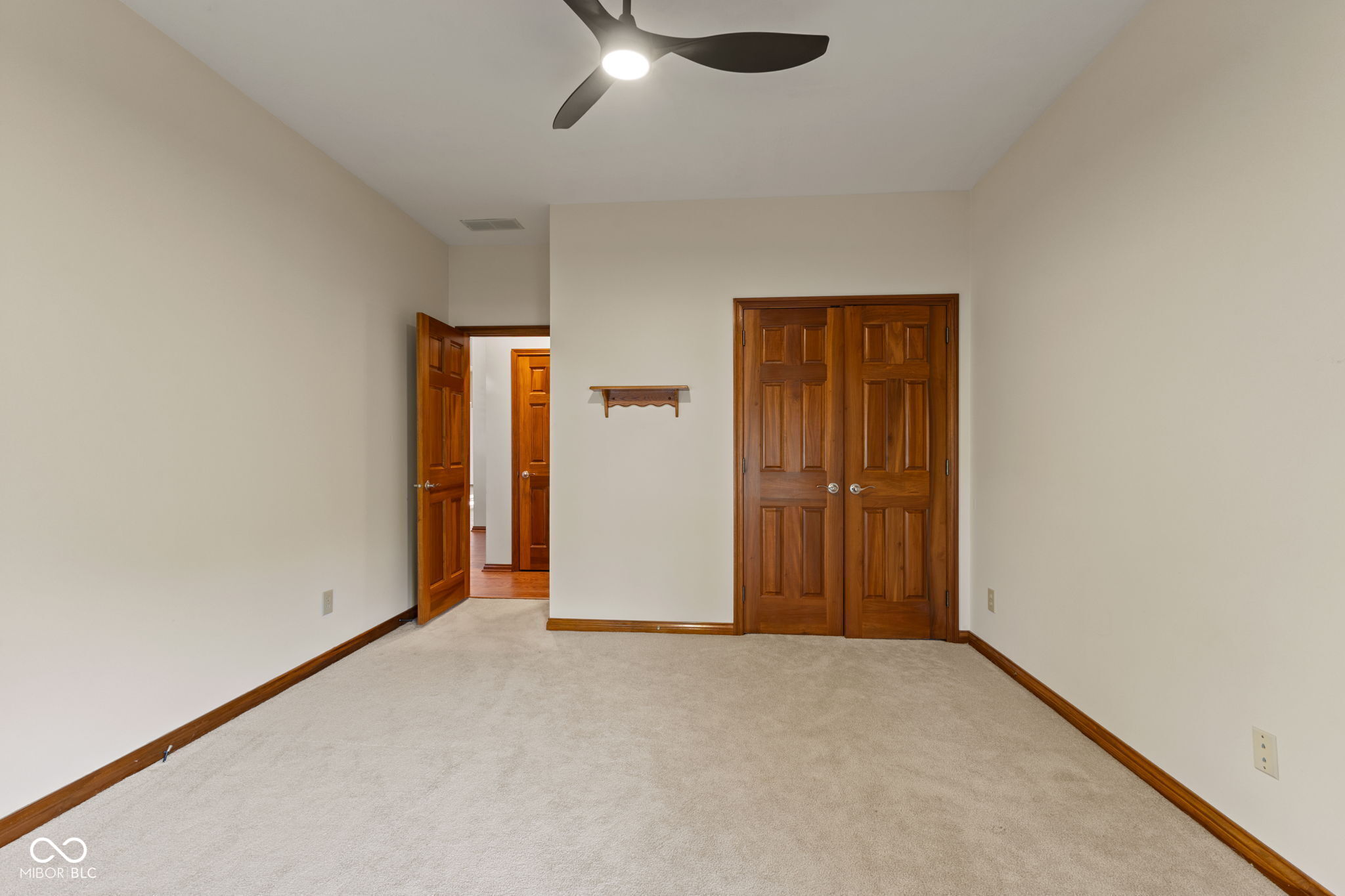 1858 Broadleaf Court