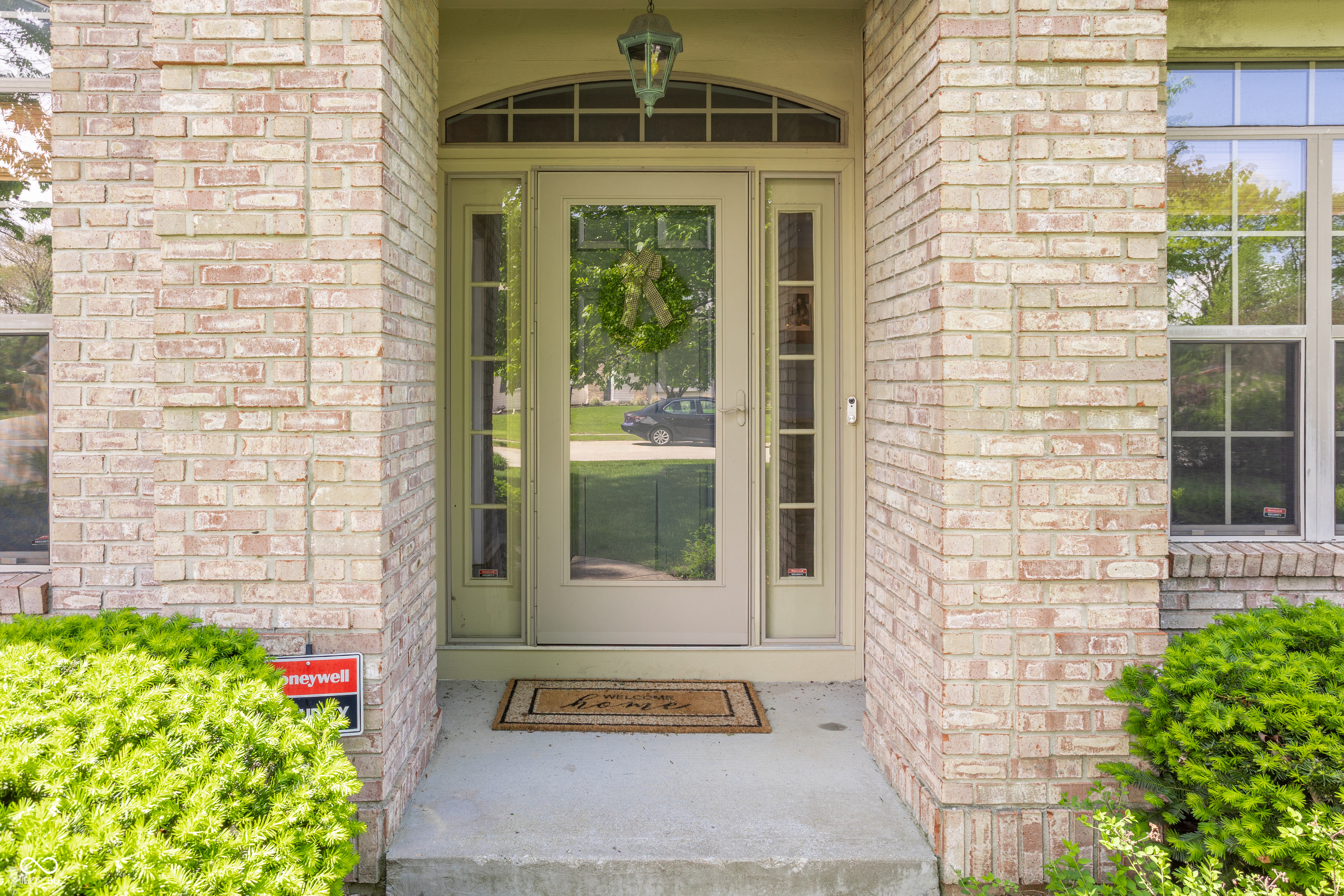 3129 Bretton Court