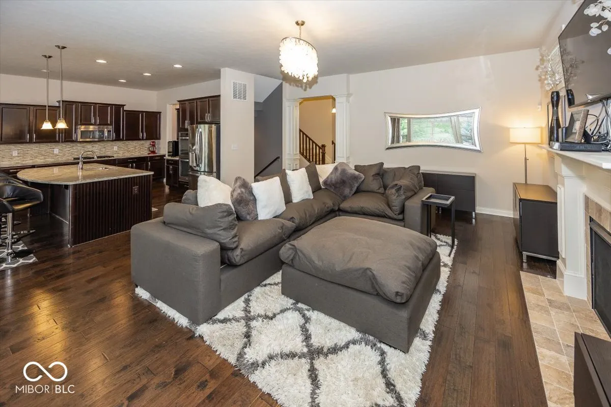 Fishers, Indiana 46040, United States, 5 Bedrooms Bedrooms, ,5 BathroomsBathrooms,Residential,Active,168918