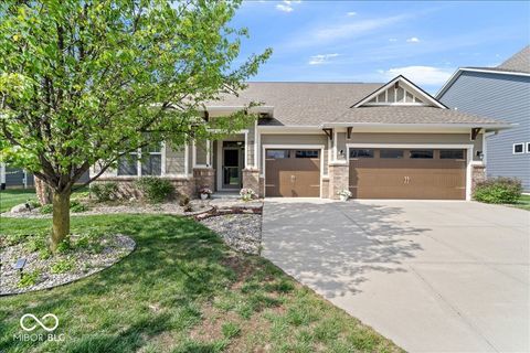 Photo of 15830 Oakhurst Lane, Fishers, IN 46040 (MLS # 22095643)