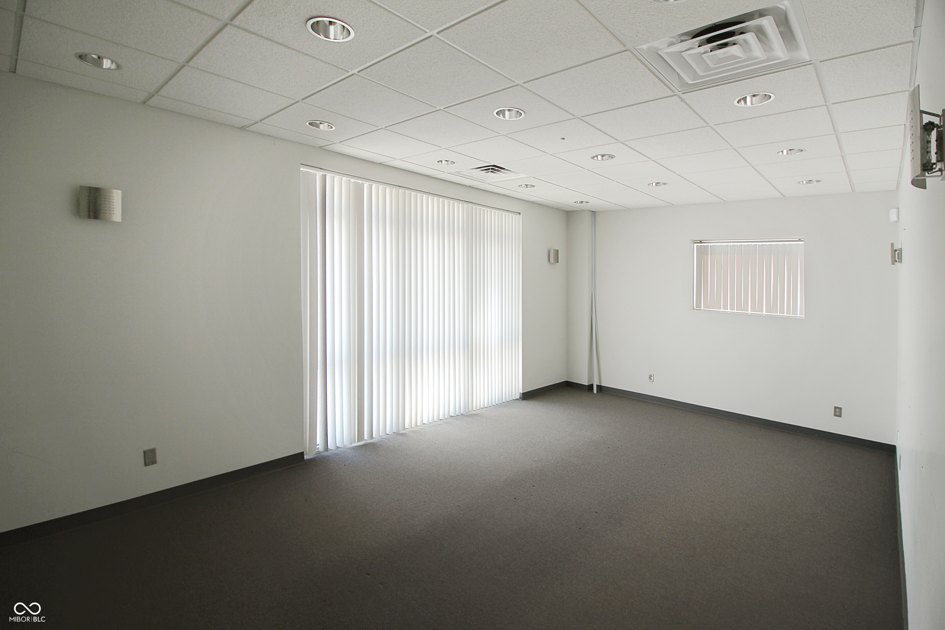 400 E Mahalasville Drive