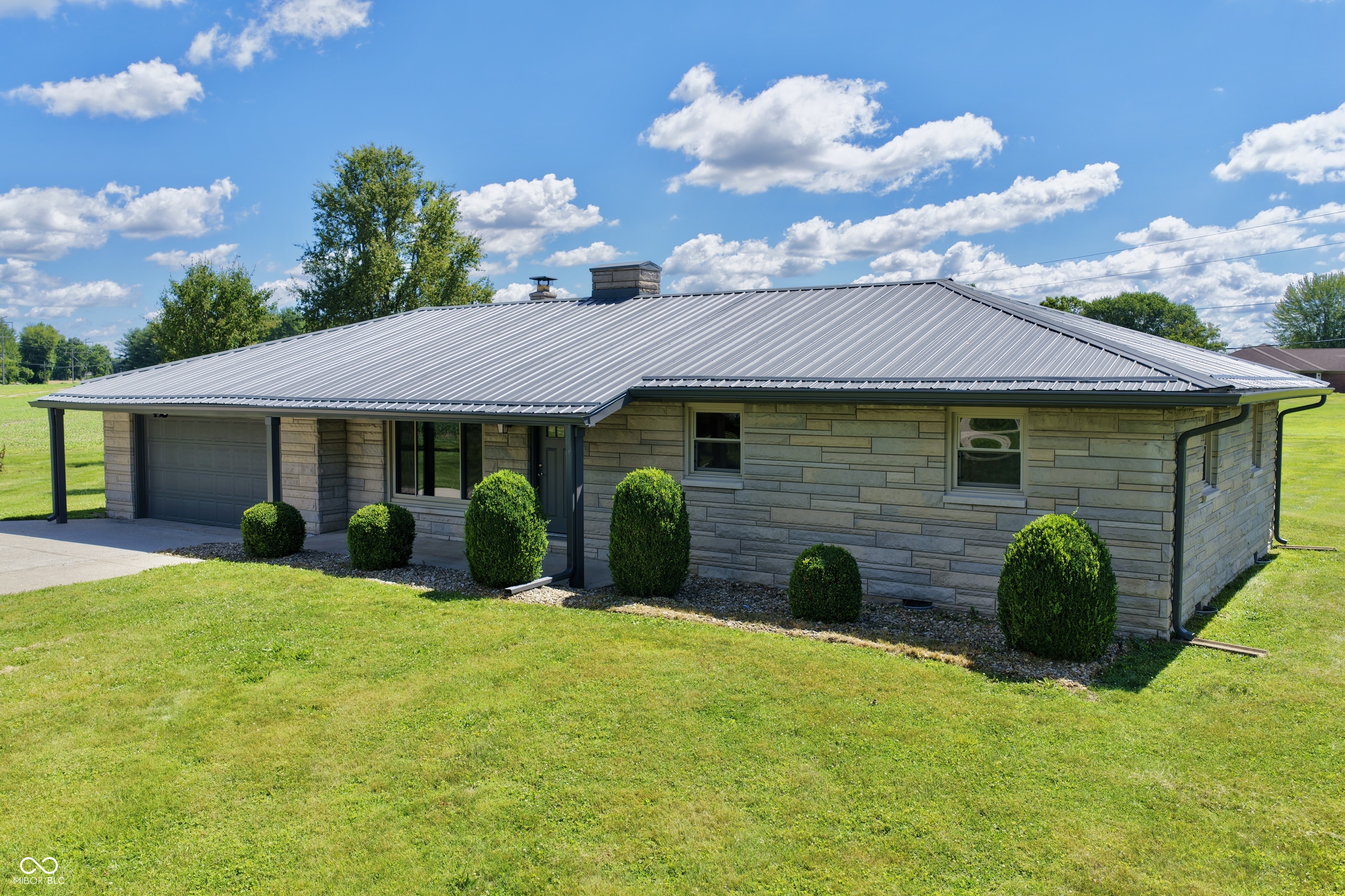 9508 E County Road 700 N
