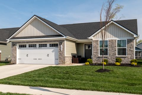 Photo of 1230 Maumee Court, Greenfield, IN 46140 (MLS # 22094040)