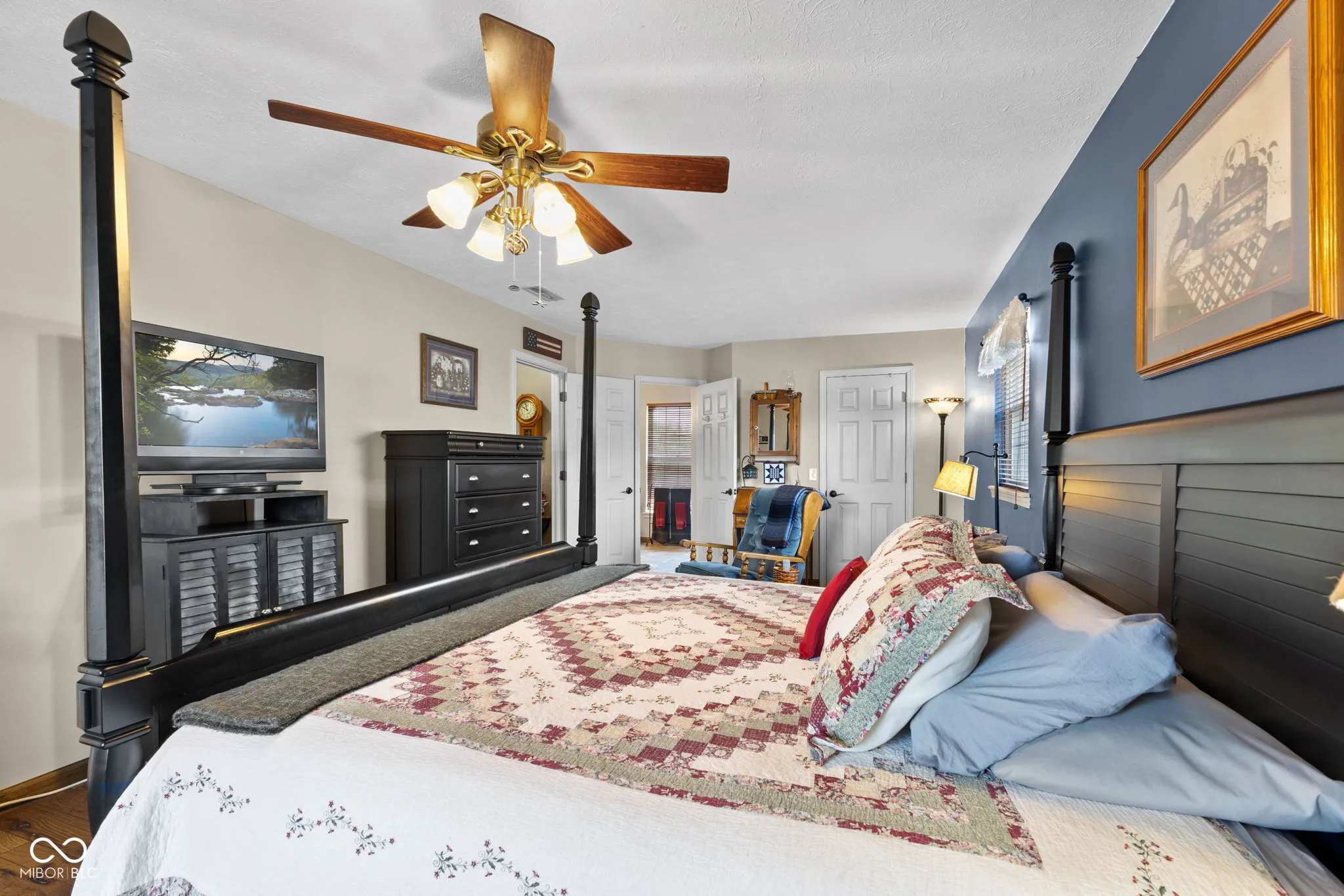 Greenwood, Indiana 46143, United States, 4 Bedrooms Bedrooms, ,3 BathroomsBathrooms,Residential,Pending,181760