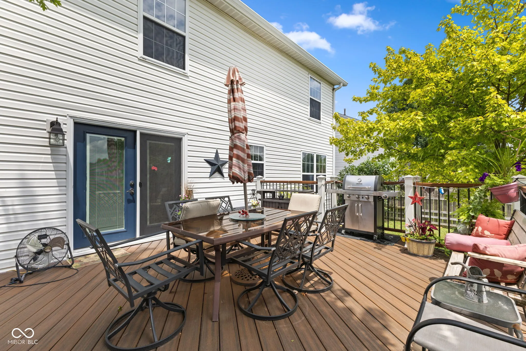 Greenwood, Indiana 46143, United States, 4 Bedrooms Bedrooms, ,3 BathroomsBathrooms,Residential,Pending,181760