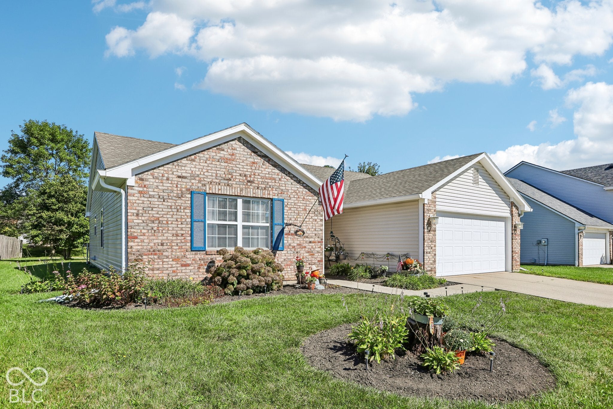 320 E Quail Wood Lane