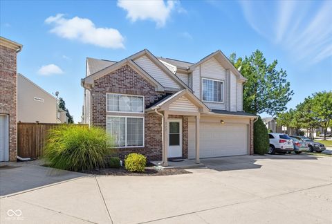 Photo of 577 Stobus Drive, Greenwood, IN 46143 (MLS # 22065797)