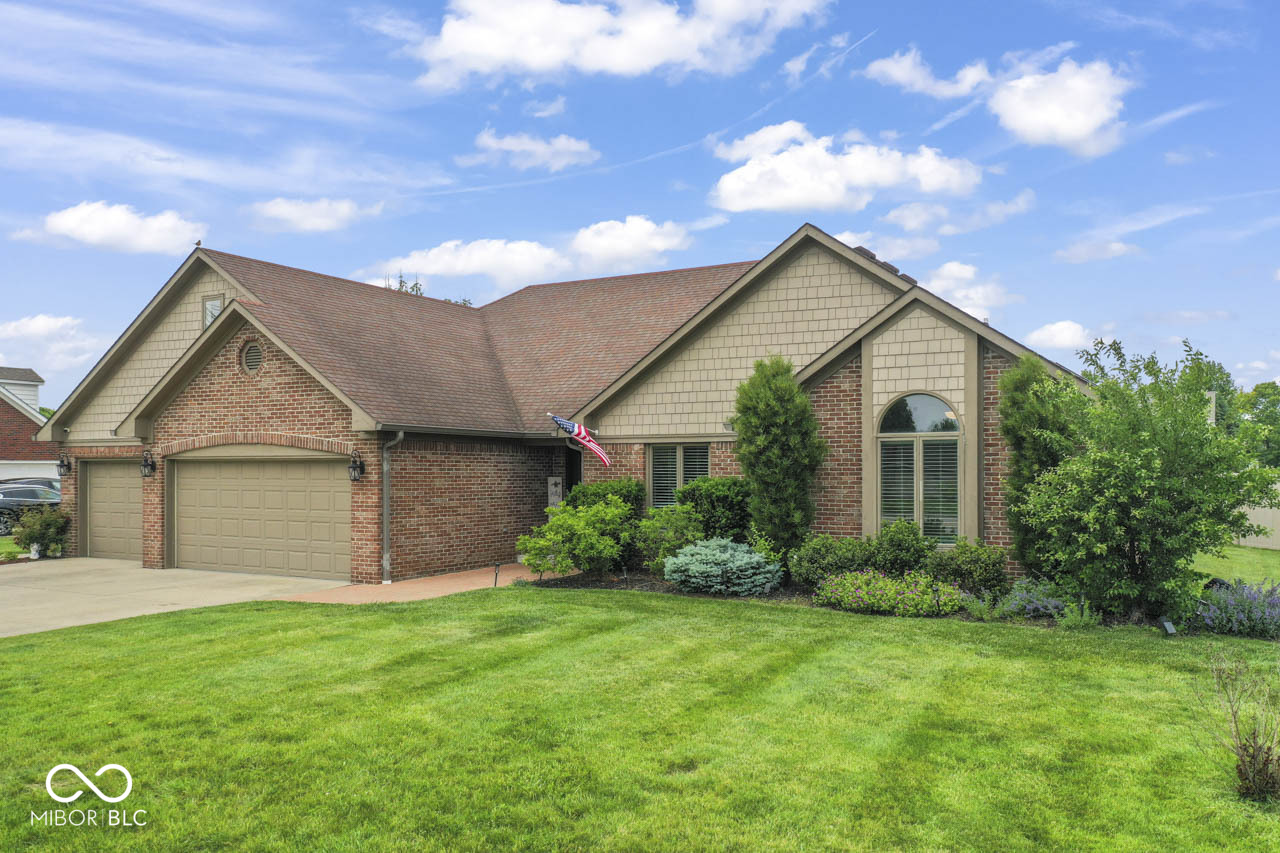 10692 E County Road 600 N