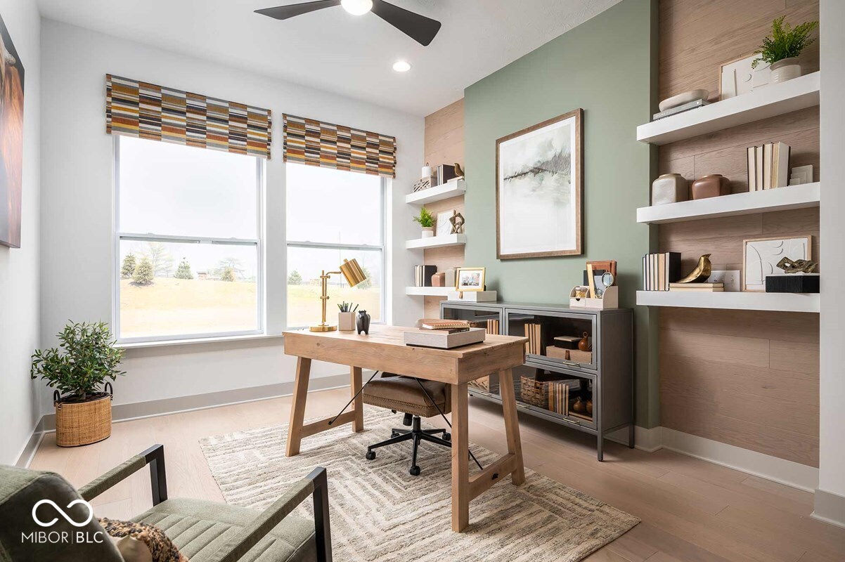 11912 Gray Ghost Way