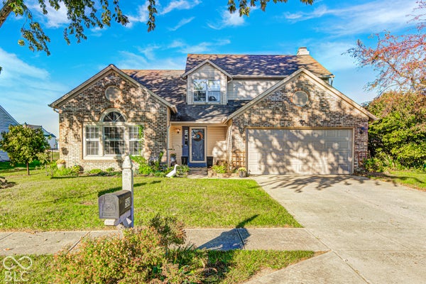 560 NICOLE BLVD, AVON, IN 46123 - Image bbc1783bb0d8c98d2a3fc5249b720747/3406649119
