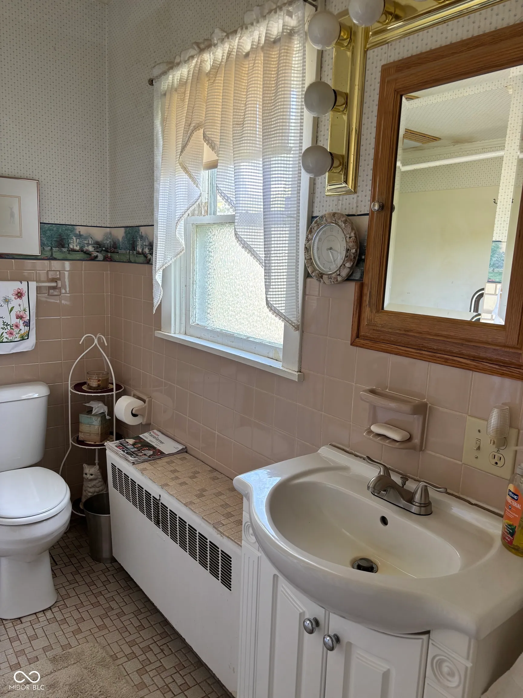 Rushville, Indiana 46173, United States, 5 Bedrooms Bedrooms, ,1 BathroomBathrooms,Residential,Active,143651