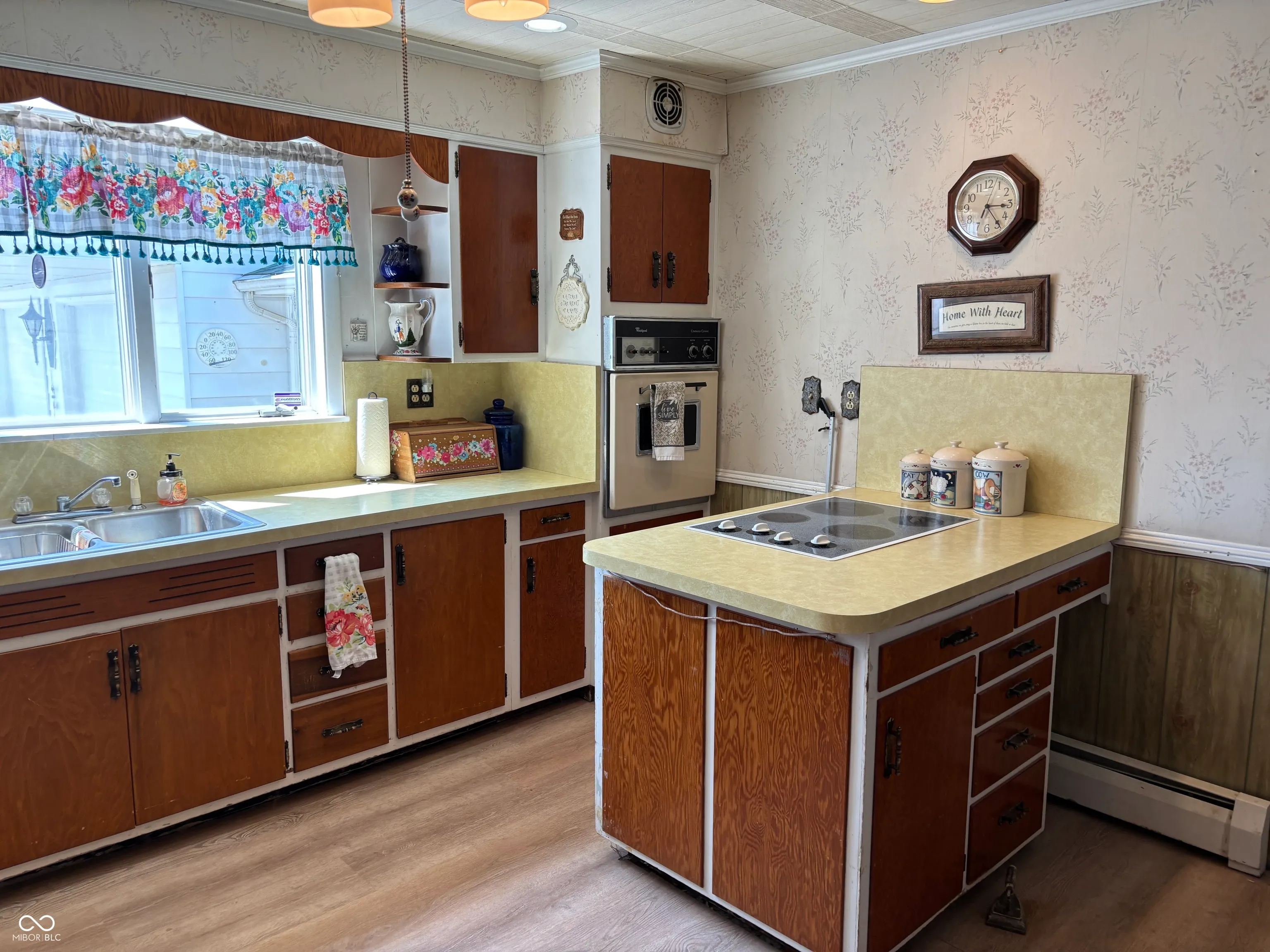 Rushville, Indiana 46173, United States, 5 Bedrooms Bedrooms, ,1 BathroomBathrooms,Residential,Active,143651