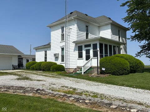 2316 W Brown Road Rushville IN 46173