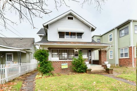Photo of 2455 Shelby Street, Indianapolis, IN 46203 (MLS # 22112701)