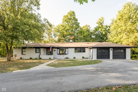 16 Twin Street Brownsburg IN 46112