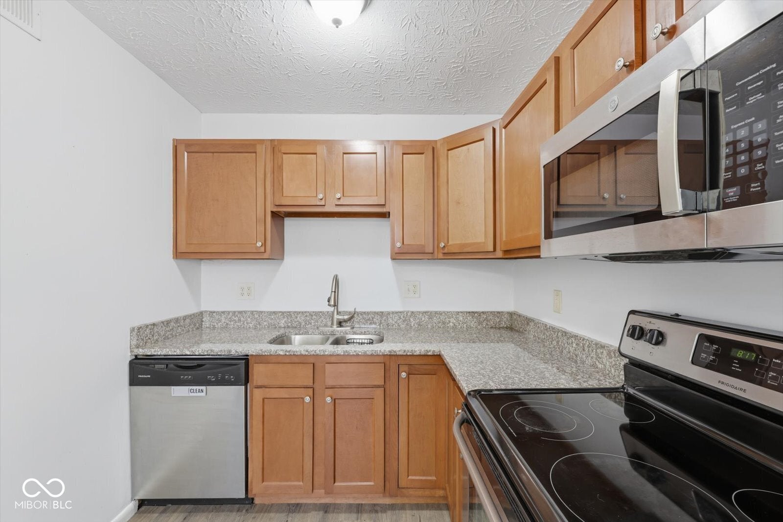 1126 Crestmoor Drive